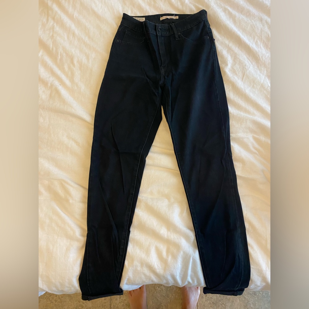 Levi’s 721 high rise skinny black jeans size 26